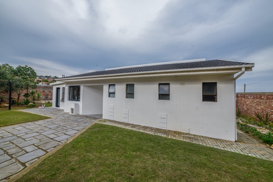 3 Bedroom Property for Sale in Dana Bay Western Cape